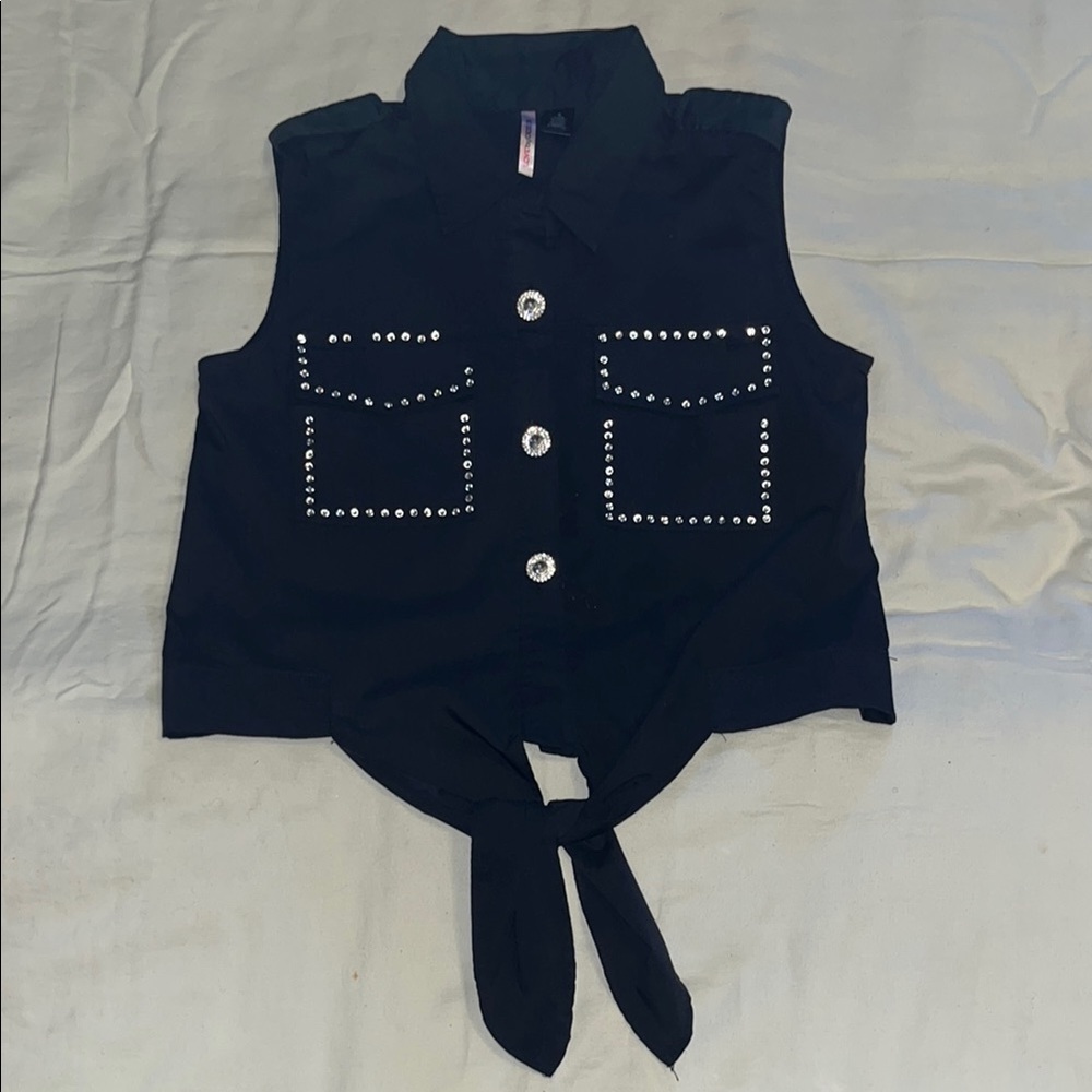 Black Sleeveless Tie-Front Top with Studded Pockets